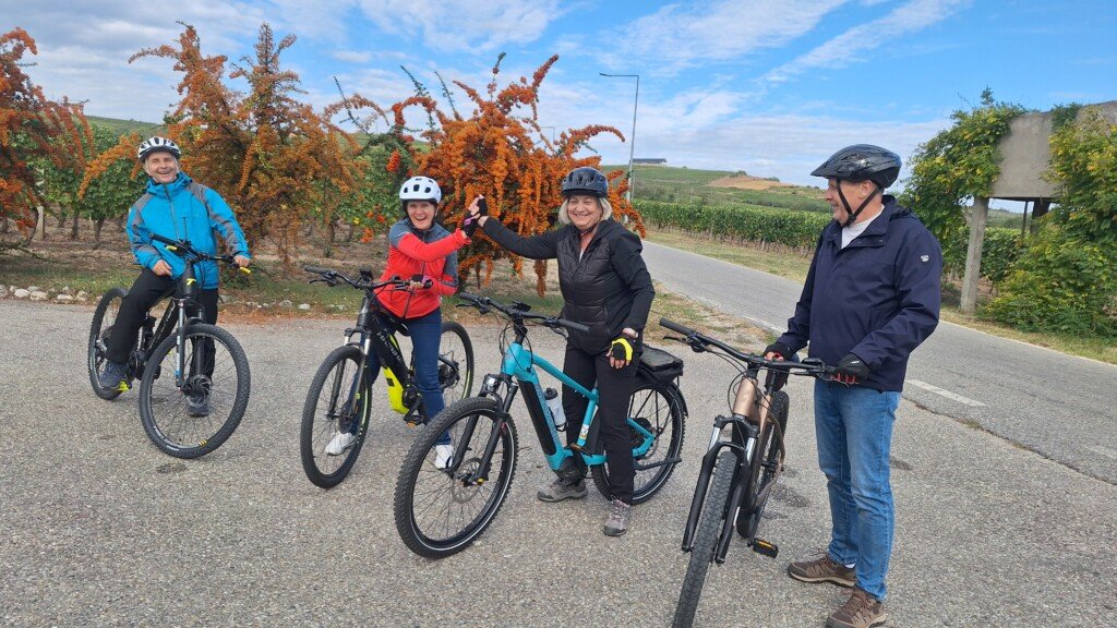 In fata la Casa de Vinuri Iordache